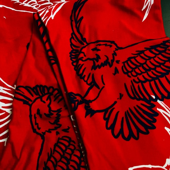 LuLaRoe leggings T&C: eagles - Picture 2 of 3